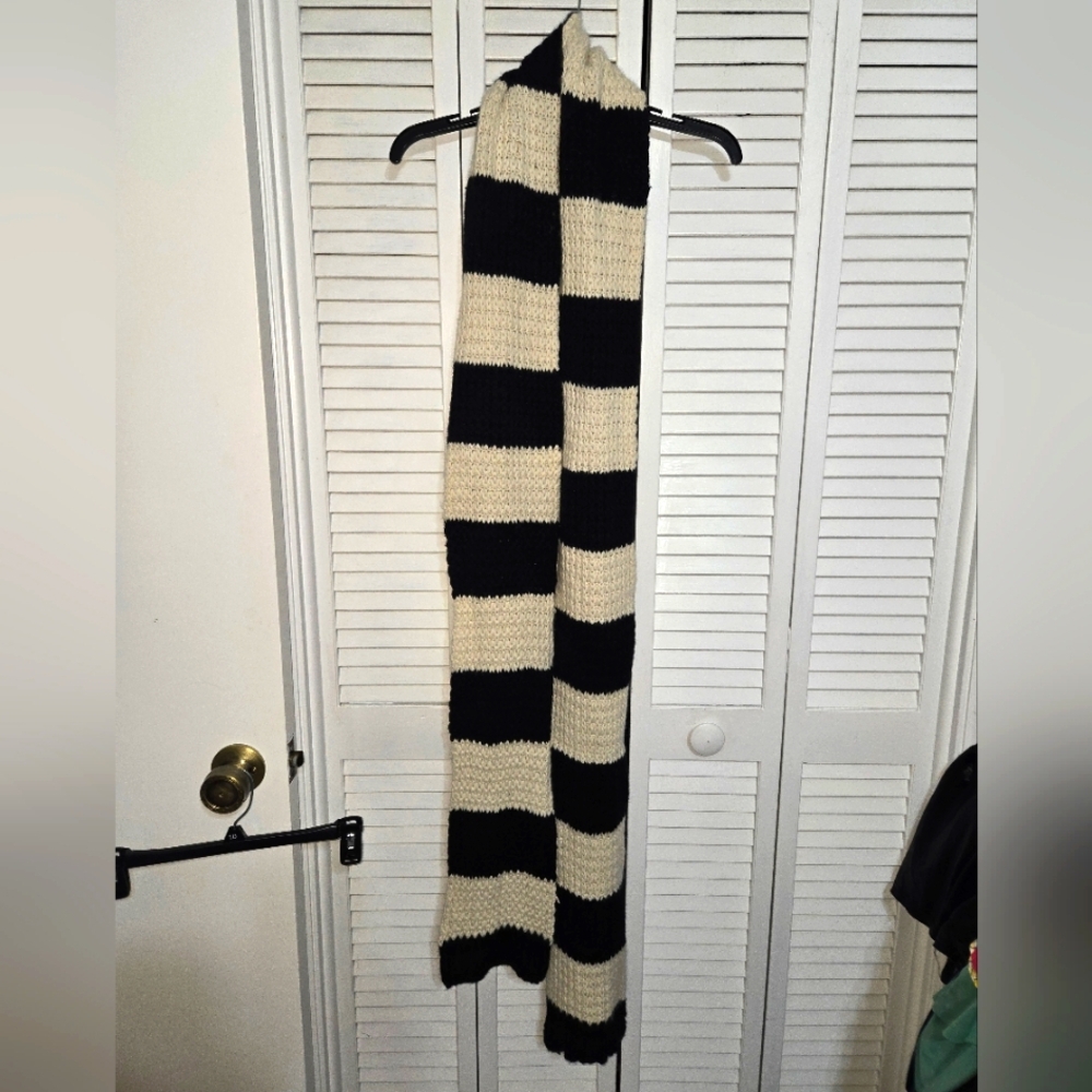 Club Monaco Men's Long Knit Cashmere Scarf